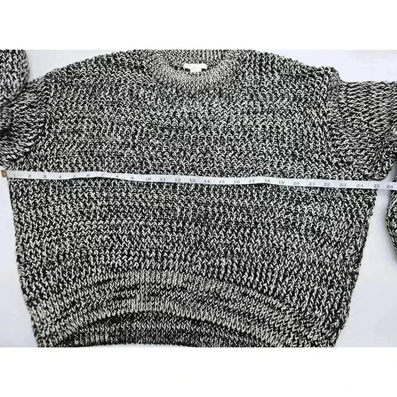 H&M Women's Size S Black and White Oversized Cropped Sweater - Picture 4 of 6